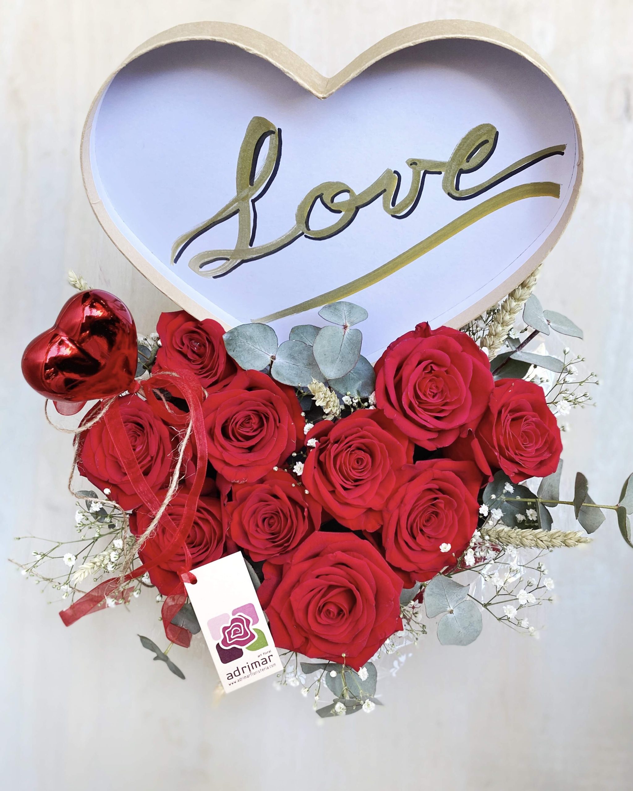 CAJA LOVE CORAZÓN DE ROSAS - Imagen 2